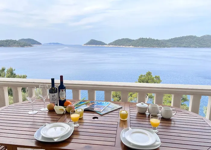 Terrace Studios With Panoramic Seaview