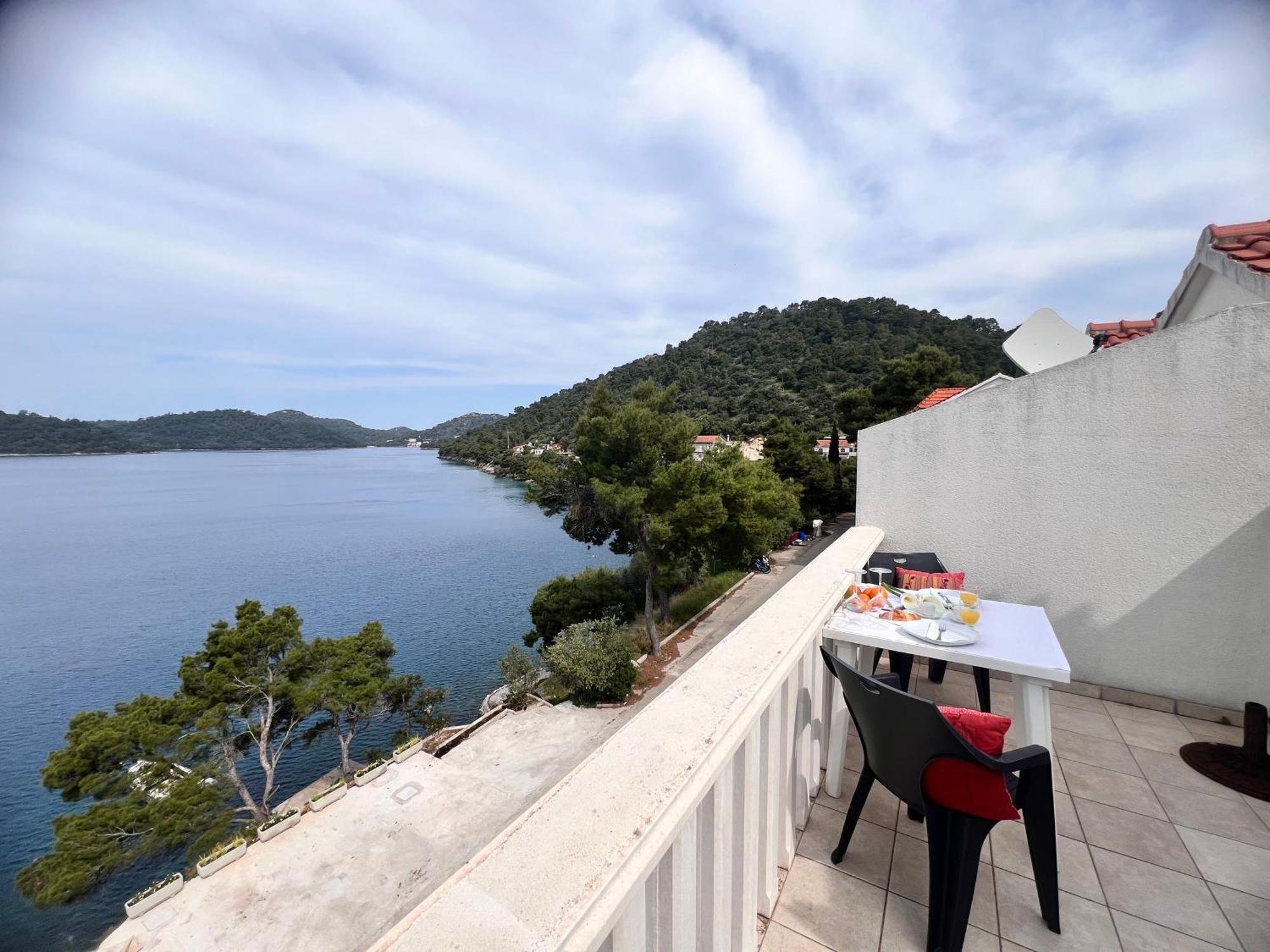 Terrace With Panoramic Seaview Apartment *
