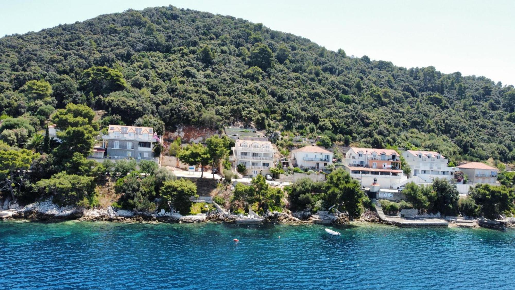 Terrace With Panoramic Seaview Apartment Uble